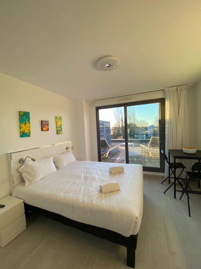 Les Jardins D'Athena Aparthotel Eguilles Exterior photo