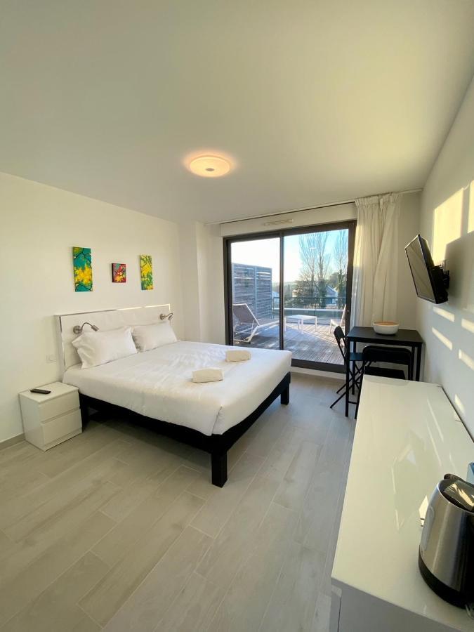 Les Jardins D'Athena Aparthotel Eguilles Exterior photo